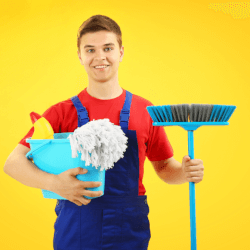 РАБОТНИК НА УБОРКУ